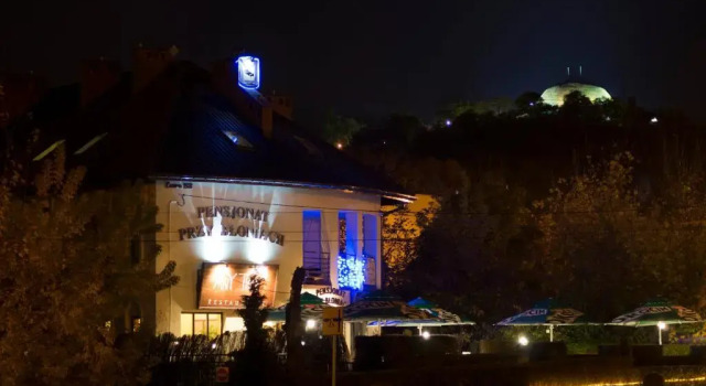 Pensjonat Przy Błoniach, Boek Pension Hotels in Klein-Polen met parkeren, Parkeren