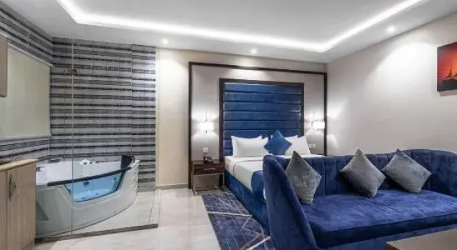 Люкс Deluxe Al Qasr Hotel Suites -Al Matar