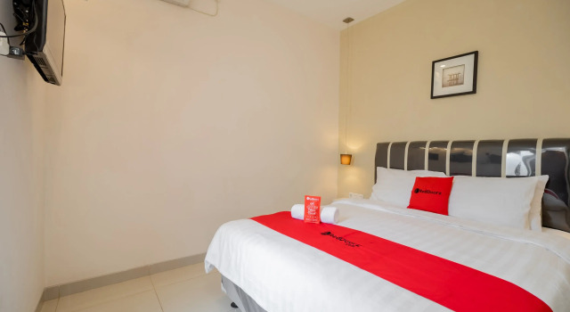 RedDoorz near Transmart Kalimalang, Rezervovat Hotel Kaliastana West Java
