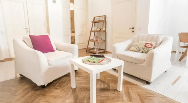 Tbilisi center 2 BD 80sq with Balcony and High ceiling