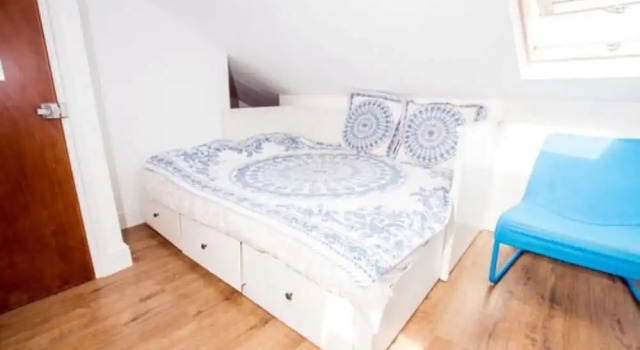 Студия Classic Brick Lane Comfy Apartments