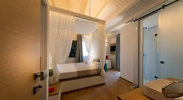 Villa Totò Resort, Забронировать Курортный отель Отели Чефалу с бассейном, рядом с Пляж Чефалу, Бассейн