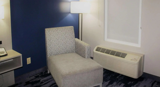 Двухместный номер Standard Quality Inn Scottsboro US-72-Lake Guntersville Area