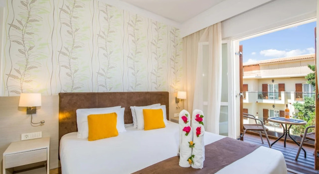 Номер с частичным видом на море Kalyves Beach Hotel