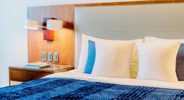 Номер Business MCollection - Convenient City Stay in Iloilo Business Park