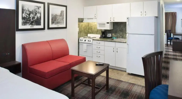 Люкс Deluxe Luxbury Inn & Suites