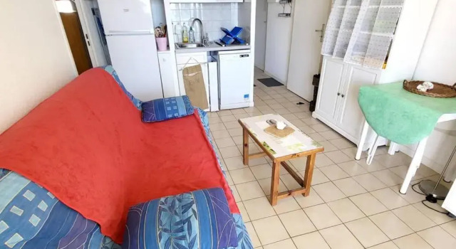 Appartement Six-Fours-les-Plages, 3 pièces, 4 personnes - FR-1-316-270, Забронировать Апартаменты/квартира Отели Сис-Фур-Ле-Плаж с парковкой, Парковка