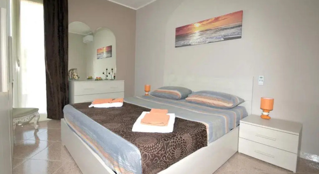 Villa Lumari, Book Villa Hoteller i Plemmirio med parkering, Parkering