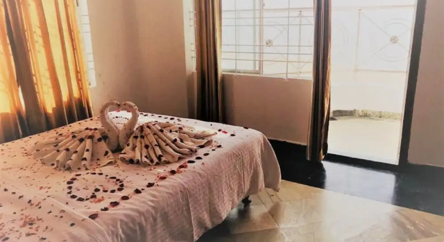 Hotel Suite Sadaf, Rezerwuj Hotel Hotele w Chittagong z basenem, Basen