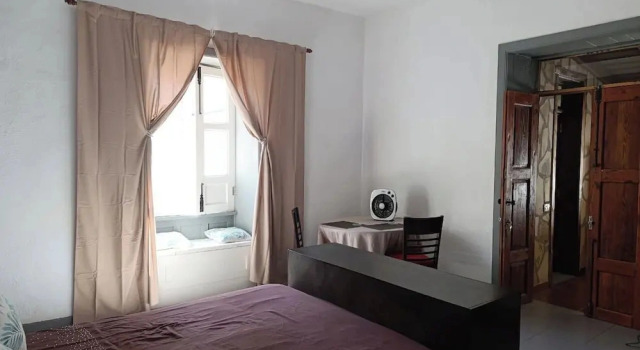 Zakshouse, Prenota Villa Arona 