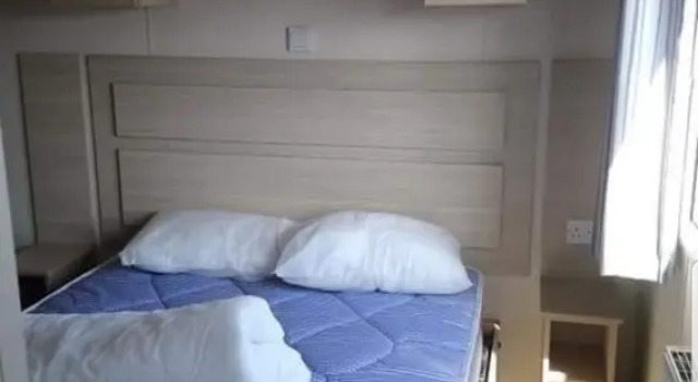 Lovely Multiple dog Friendly Caravan Rhyl, Book Villa Rhyl 