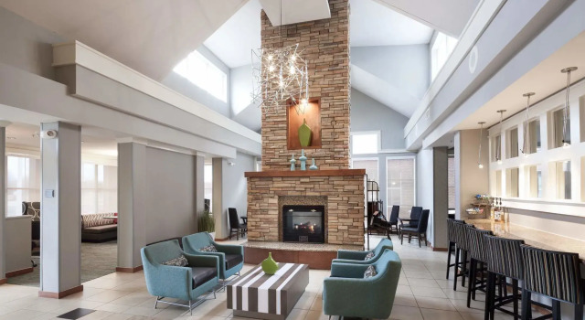 Residence Inn South Bend Mishawaka, Забронировать Отель Мишока Индиана, рядом с St Joseph Regional Medical Center Hospital