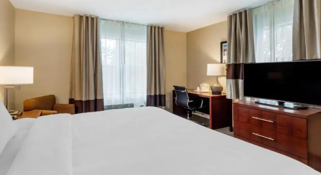 Люкс Comfort Inn Danvers - Boston North Shore