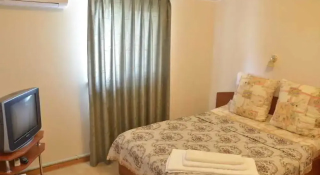Vizit, Rezervovat Hotel Podvorki Charkov