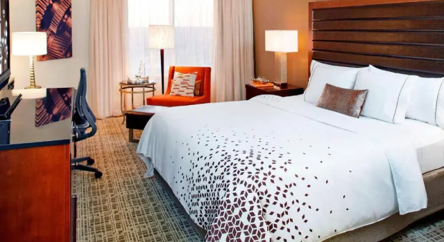 Номер Standard Renaissance St. Louis Airport Hotel