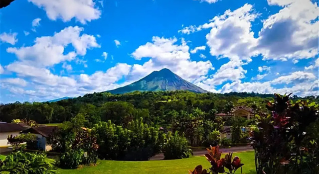Номер Standard с видом на горы Arenal Paraiso Resort Spa & Thermo Mineral Hot Springs