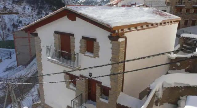 Апартаменты Apartamentos El Pajar Alcala de la Selva