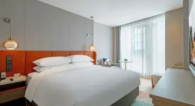 Люкс Deluxe Home2 Suites by Hilton DALI ER'HAI