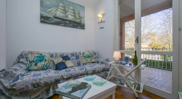 Casa Lavanda, Забронировать Апартаменты/квартира Отели Испра с парковкой, Парковка