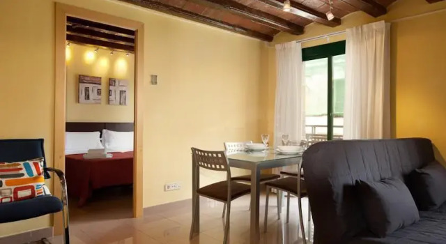 Lodging Apartments Liceu G2, Забронировать Апартаменты/квартира Старый город Барселона, рядом с Приход Св. Августина