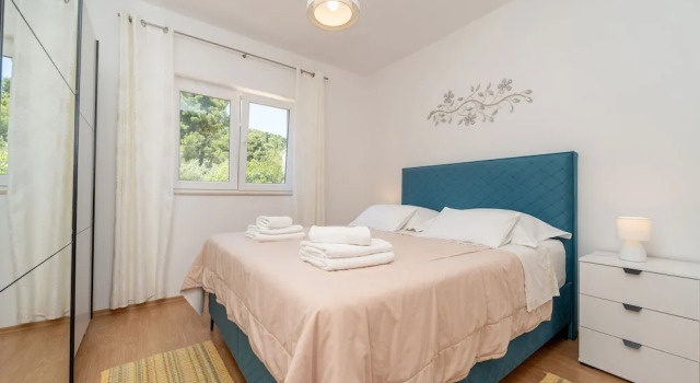 Apartment for 4 Persons, by the sea and With Beautiful View