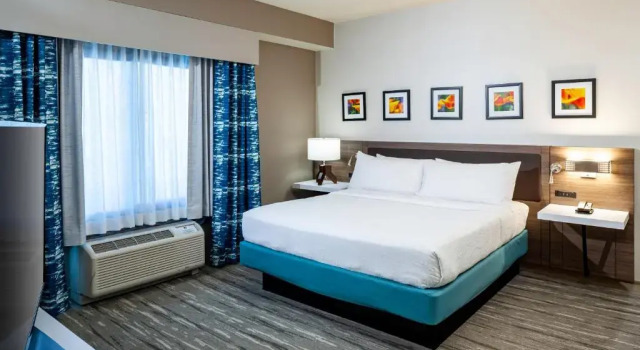 Двухместный люкс Accessible Deluxe Hilton Garden Inn San Diego Rancho Bernardo