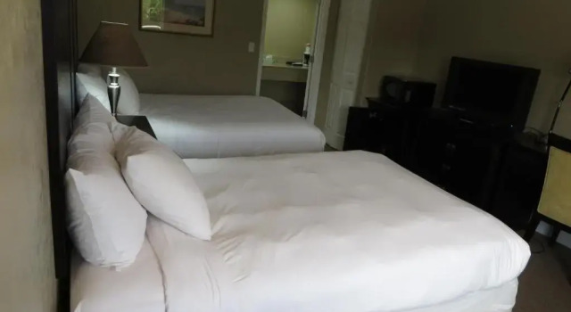 Четырёхместный номер Standard Ramada by Wyndham Lake Placid