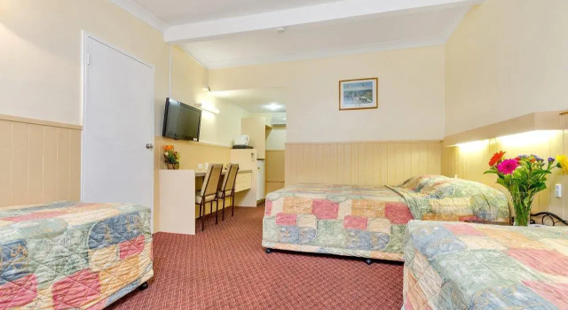Трёхместный номер Deluxe Jackie Howe Motel