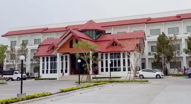 Номер Economy Silayok Grand Hotel
