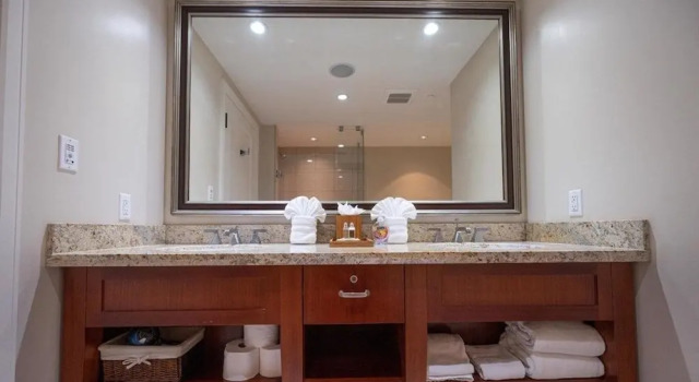 Maui Westside Properties: K301 Amazing 2 Bed W/bbq 2 Bedroom Condo