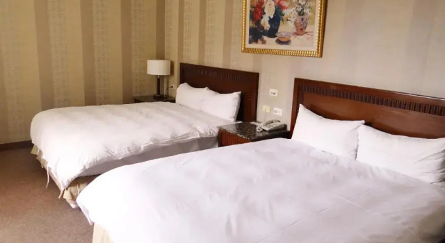 Трёхместный номер Standard Wuzhou Hotel
