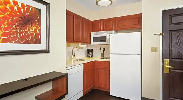 Номер Standard Staybridge Suites South Springfield by IHG