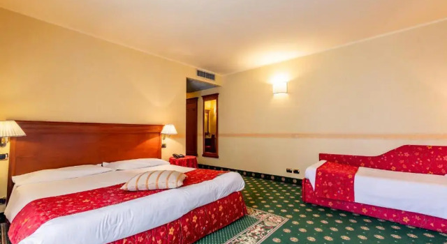 Трёхместный номер Standard Hotel Cristallo
