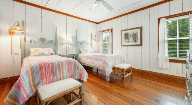 Spectacular Oceanfront Living With An Inviting Kitchen Perfect For Entertaining Kitchens Beach House 9 Bedroom Home by Peace Vacations, Buchen Sie Ferienhaus Debordieu Colony USA