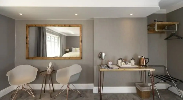 Harwood House B&B, Boek Bed and Breakfast Great Dunmow Merseyside