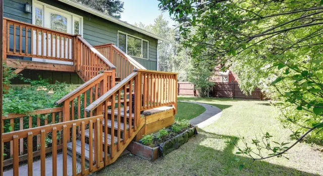 Апартаменты с 4 комнатами 1 Mi to Downtown & River: Family Apt in Fairbanks