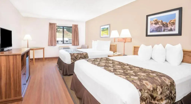 Номер Deluxe Days Inn by Wyndham Spearfish