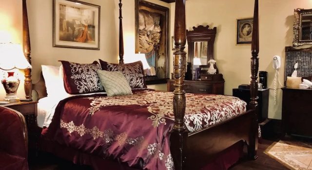 Номер Deluxe Symphony Hotel & Restaurant