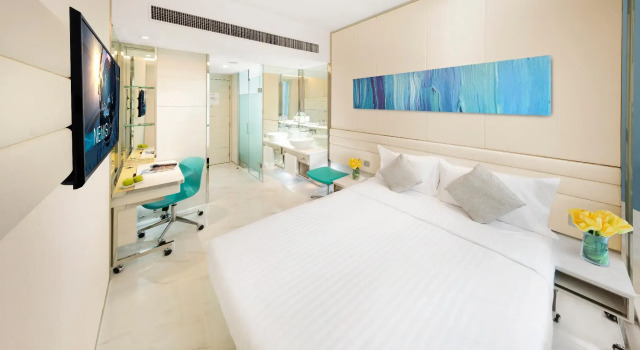 Кровать в общем номере iclub Mong Kok Hotel