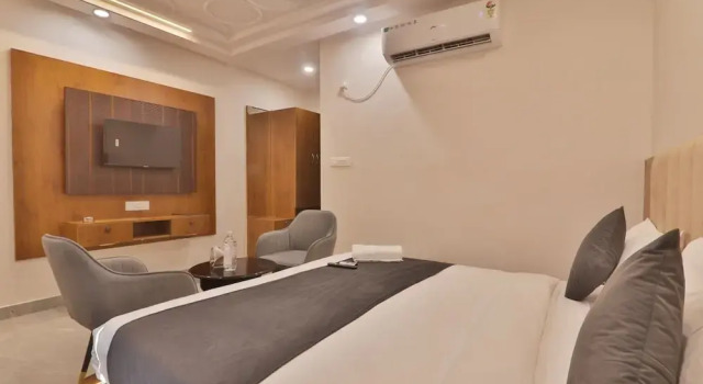 Номер Deluxe Hotel Royal Suites