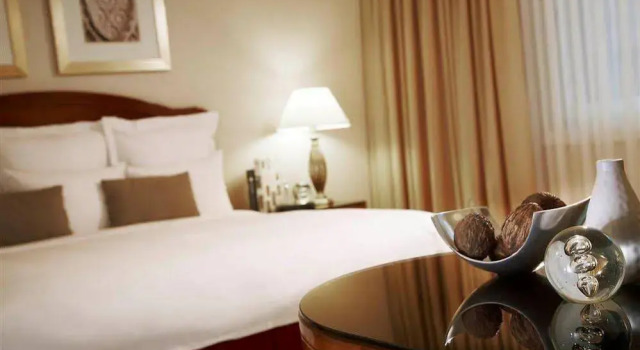 Renaissance Zurich Hotel