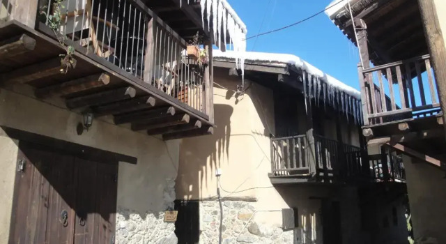 Коттедж c 1 комнатой Irenes House