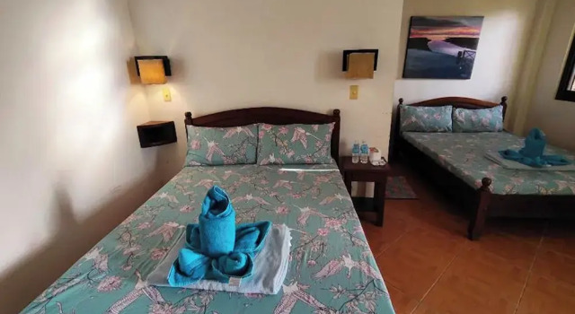 Standardowy czteroosobowy pokój i balkonem Punta Riviera Resort Bolinao