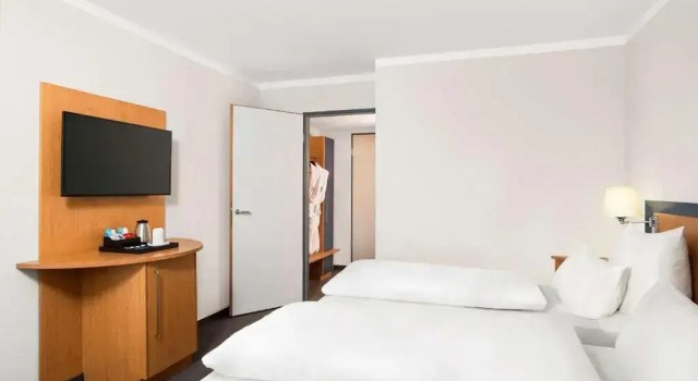 Двухместный номер Superior NH Frankfurt Airport West
