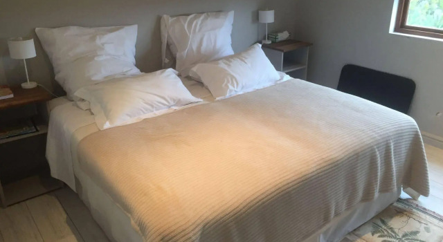 African Crags Eco Lodge, Boek Hotel Hotels in Kurland met parkeren, Parkeren