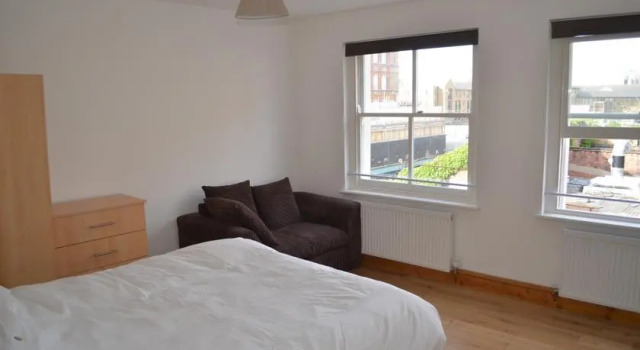 B&B Smart City of London