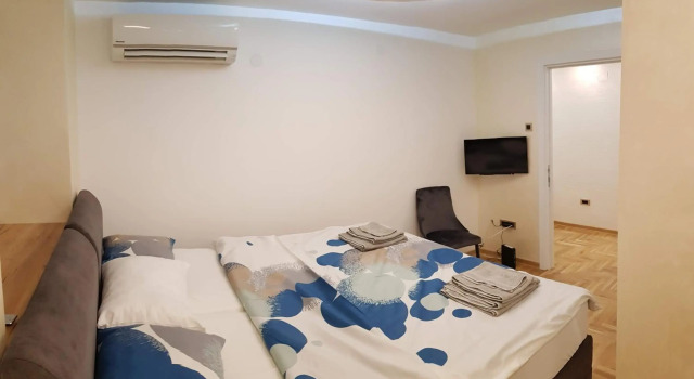 Dynasty Apartments