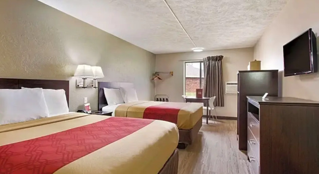 Шестиместный номер Standard Red Lion Inn & Suites Olathe Kansas City