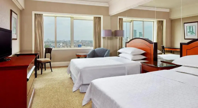 Deluxe Twin room Sheraton Surabaya Hotel & Towers