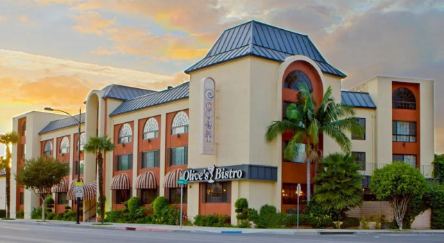 Двухместный номер Superior Coast Burbank Hotel
